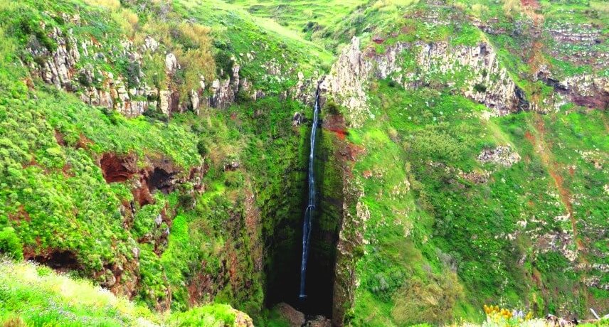 Best waterfall in madeira-Garganta funda- Grégoire Breault (1)